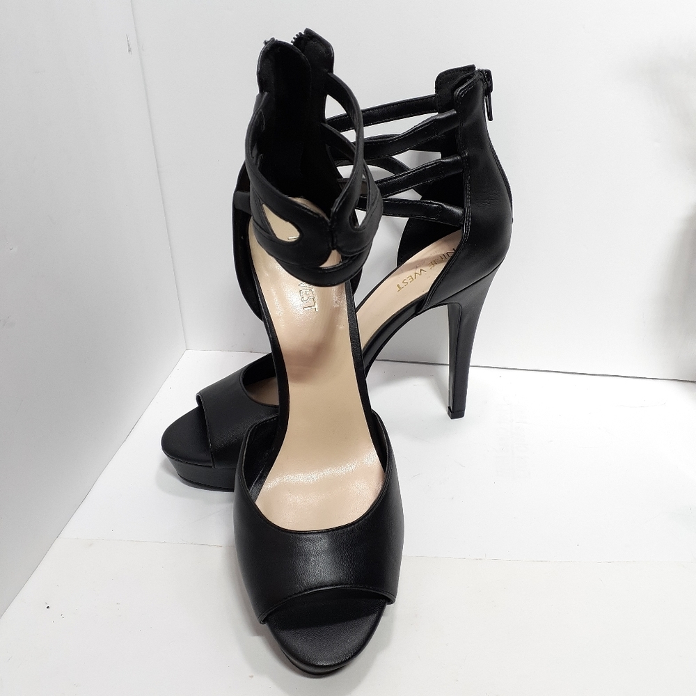 Nine West 8.5 heels - Picture 2 of 4
